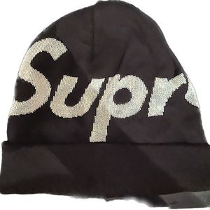 Supreme Big Block beanie